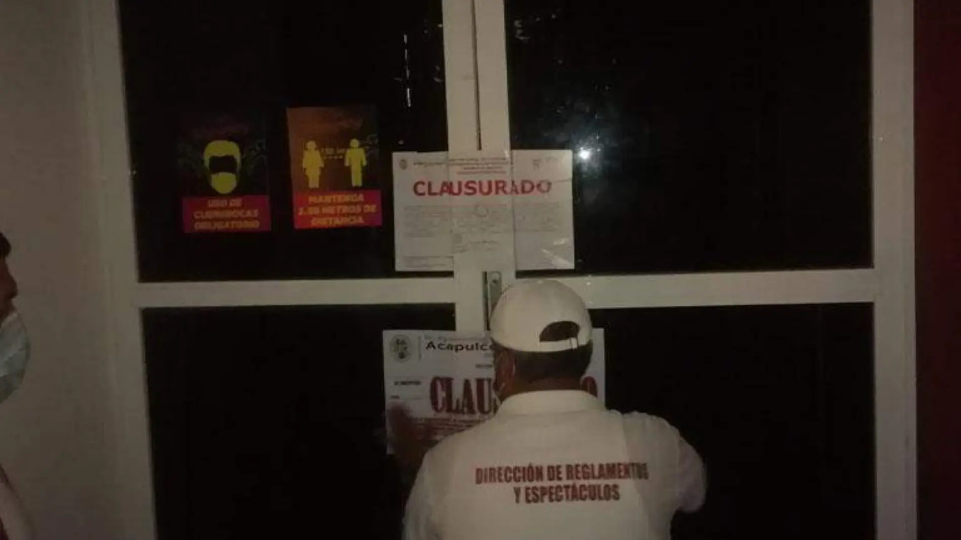 clausuran bar